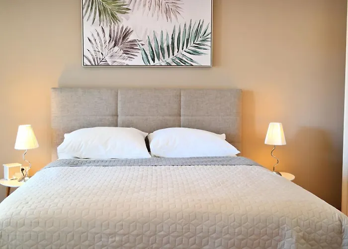 Holek Nyaraló Šilo